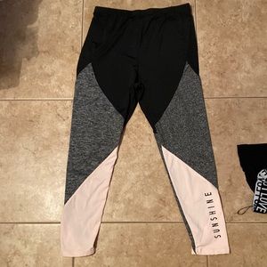 Shein leggings size XL